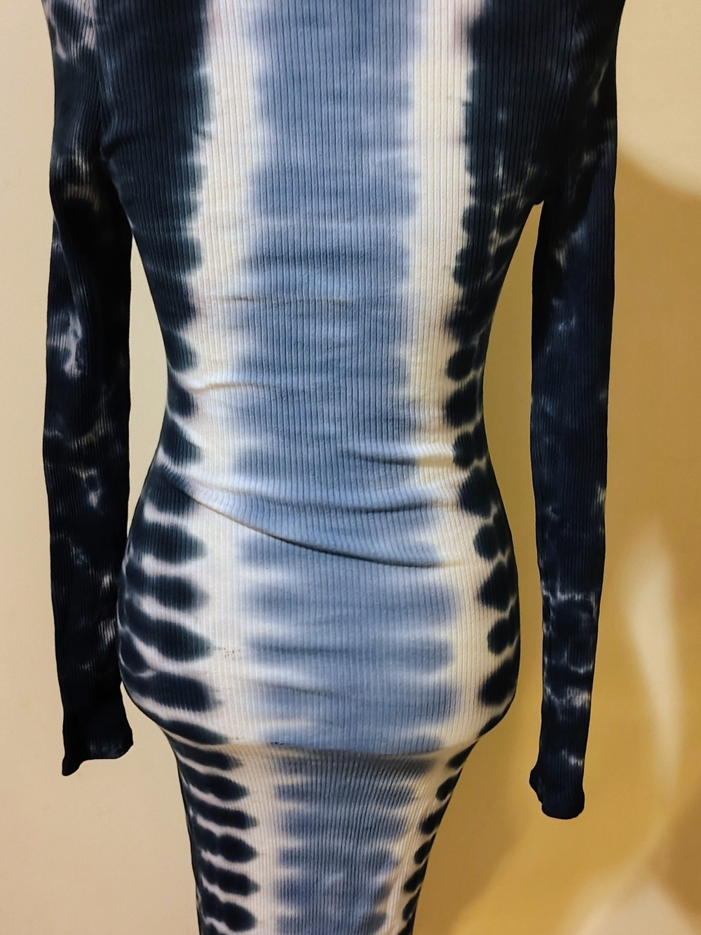 Fashion Nova Blue Tie-Dye Long Sleeve Bodycon Dress - Picture 10 of 10